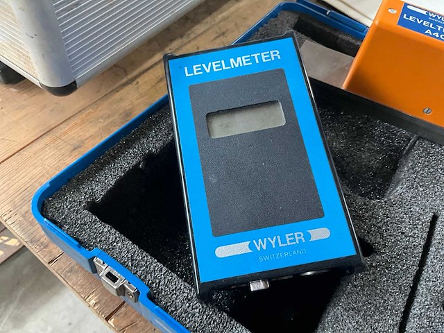 Wyler leveltronic digitale waterpas - afbeelding 4 van  5