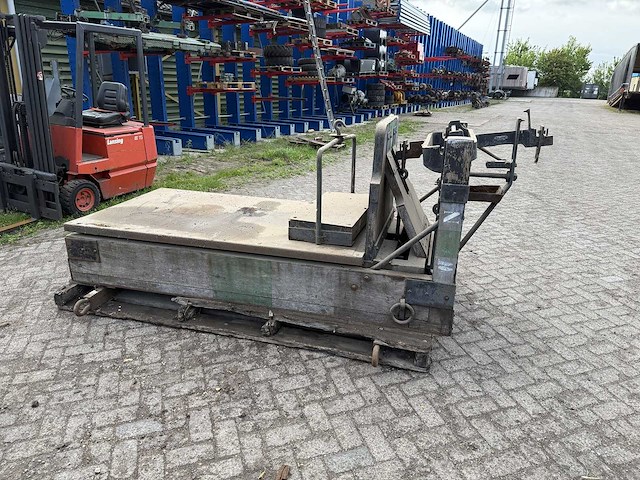 Wynn - 2000 - platform weegschaal - afbeelding 1 van  16