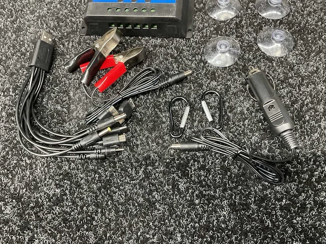Wyprodukowano amr-1 zonnepaneel set - afbeelding 2 van  7