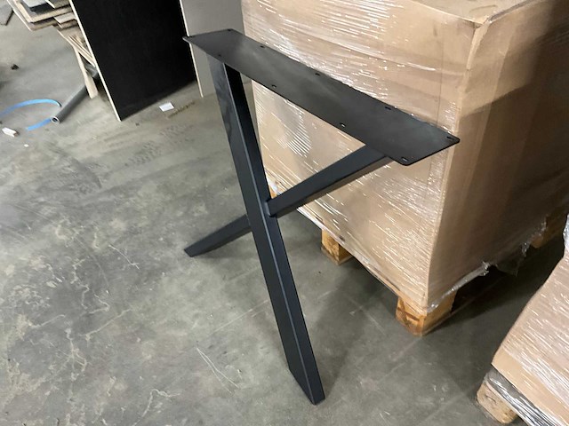 X eetkamertafel (12x) - afbeelding 2 van  6