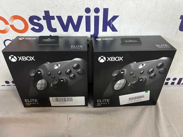 Xbox controller (2x) - afbeelding 1 van  1