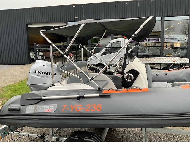 Xc-pro 430 rib boot met 40 pk honda motor en trailer - 2023 - afbeelding 11 van  30