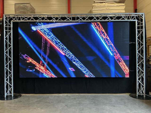Xcav p6 ledscherm 60m2 (120x) - afbeelding 1 van  19