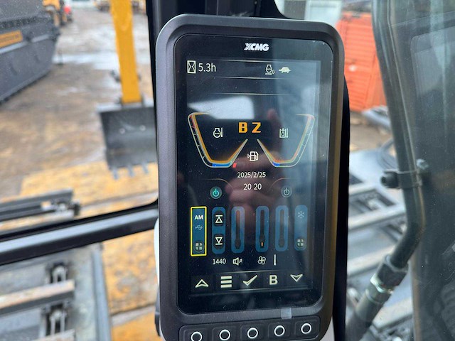 Xcmg xe75gs 28 dredging amfibische graafmachine 4uur - afbeelding 3 van  18