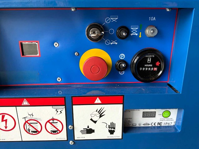 Xe59mini schaar hoogwerker - afbeelding 4 van  14
