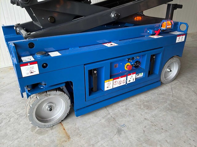 Xe59mini schaar hoogwerker - afbeelding 5 van  19