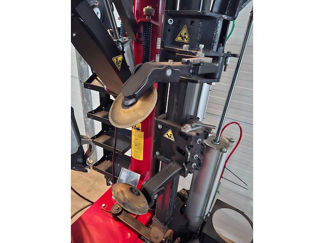 Xedra rema tip top - 2014 - promaxx force 1130 - banden balanceerapparaat - afbeelding 4 van  25