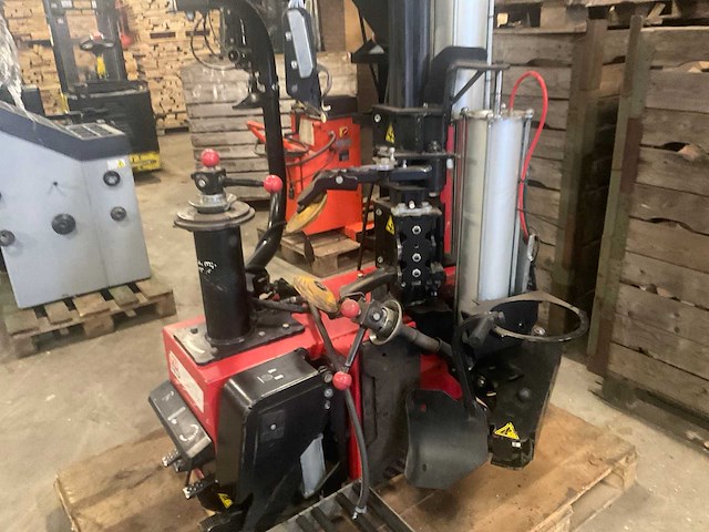 Xedra rema tip top - 2014 - promaxx force 1130 - banden balanceerapparaat - afbeelding 23 van  25