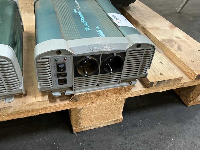 Xenteq purepowerplus inverter 24/230 volt (122x) - afbeelding 7 van  8