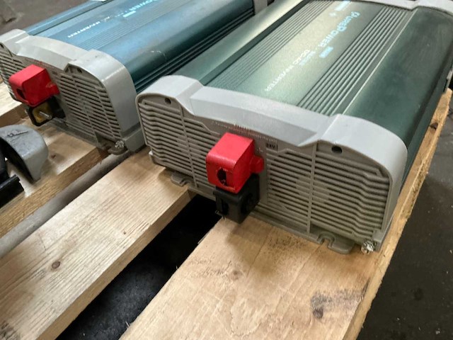 Xenteq purepowerplus inverter 24/230 volt (122x) - afbeelding 8 van  8