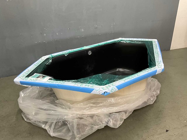 Xenz - menorca - inbouwbad ebony 145 x 145 cm - afbeelding 5 van  9