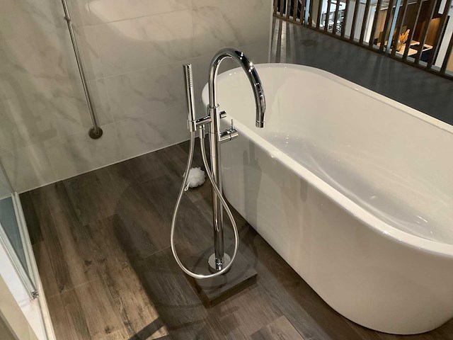 Xenz - vrijstaande badkraan - afbeelding 1 van  4