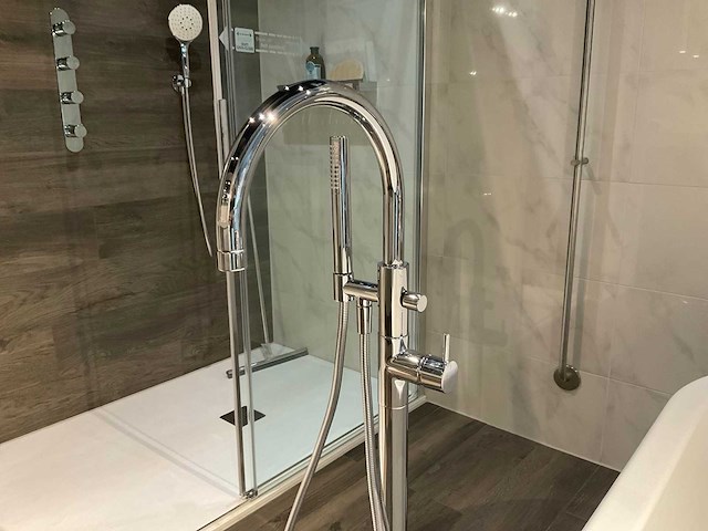 Xenz - vrijstaande badkraan - afbeelding 3 van  4