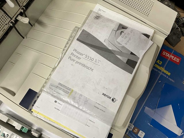 Xerox printer met diverse papier - afbeelding 3 van  15