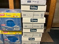 Xerox printer met diverse papier - afbeelding 11 van  15