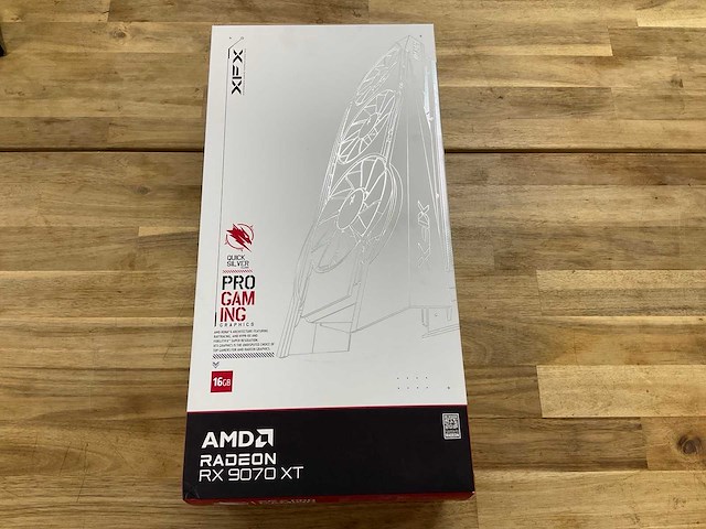 Xfx quicksilver amd radeon rx 9070 xt videokaart - afbeelding 1 van  7