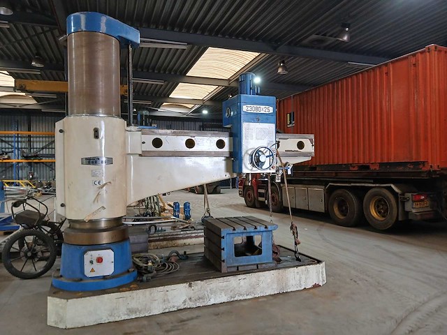 Xiangshan - 2006 - z3080x25 - radiaalboormachine - afbeelding 1 van  13