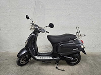 Xinix - snorscooter - touring - 4t 25km uitvoering f031rb - afbeelding 1 van  7