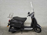 Xinix - snorscooter - touring - 4t 25km uitvoering f031rb - afbeelding 2 van  7