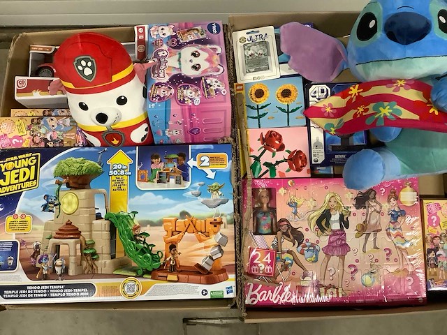Xl pallet speelgoed nieuw met o.a lego en pokemon - afbeelding 1 van  12