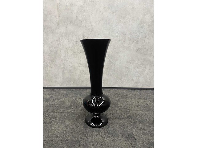 Xl zwart glazen vaas h100 - afbeelding 3 van  9