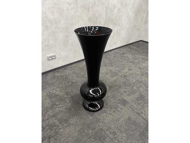 Xl zwart glazen vaas h100 - afbeelding 5 van  9