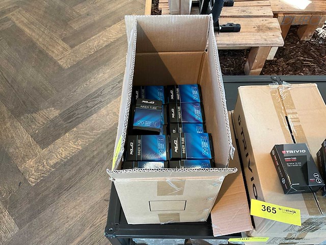 Xlc 29 x 2.30/2.40 fv sv 48mm binnenband (35x) - afbeelding 1 van  3