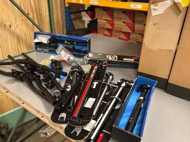 Xlc / btc / point racing verende zaldelpennen en stuurstangen - afbeelding 1 van  5