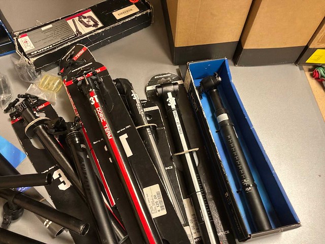 Xlc / btc / point racing verende zaldelpennen en stuurstangen - afbeelding 2 van  5