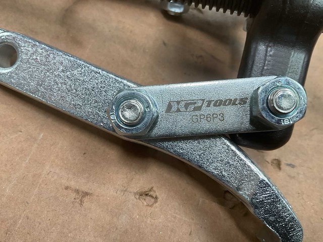 Xp tools gp6p3 3-jaw poelie trekker - afbeelding 3 van  3