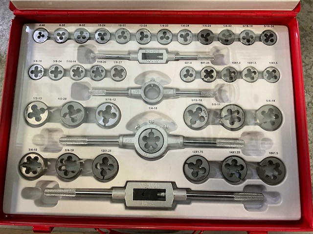 Xptools tap- en draadsnijset - afbeelding 2 van  5