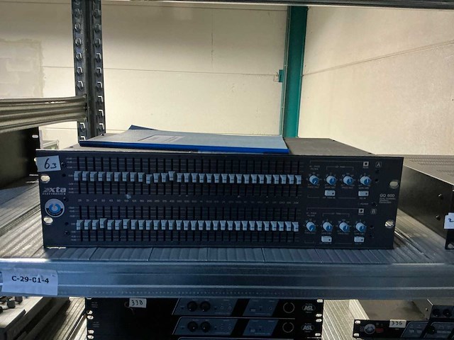 Xta - various audio equipment - afbeelding 1 van  4