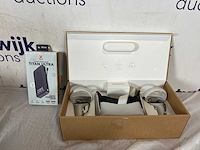 Xtorm powerbank & oculus vr-bril - afbeelding 1 van  1