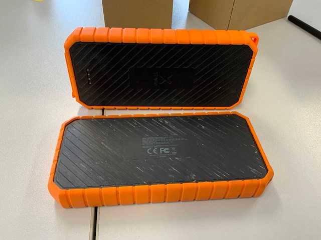 Xtorm xr102-20.000mah powerbank (2x) - afbeelding 2 van  6