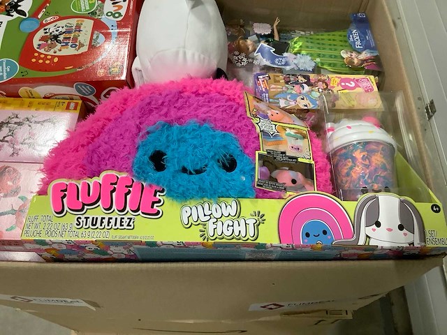 Xxl pallet speelgoed nieuw met o.a lego en pokemon - afbeelding 7 van  10