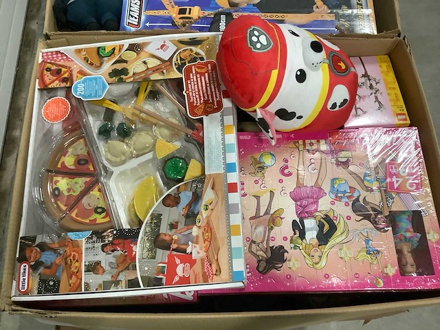 Xxl pallet speelgoed nieuw met o.a lego en pokemon - afbeelding 2 van  12