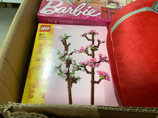 Xxl pallet speelgoed nieuw met o.a lego en pokemon - afbeelding 8 van  12