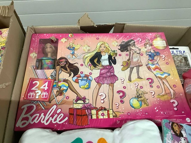 Xxl pallet speelgoed nieuw met o.a lego en pokemon - afbeelding 9 van  12