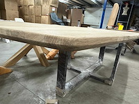 Xxl tafel deens ovaal 300x120x3 massief eiken stalen poten - afbeelding 2 van  4