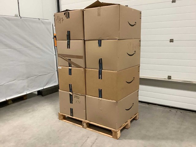 Xxxl pallet speelgoed nieuw met o.a lego en pokemon - afbeelding 1 van  3