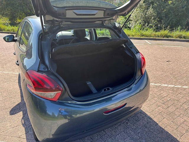 Xxxxpeugeot 208 1.2 puretech active, g-283-ft - afbeelding 11 van  15