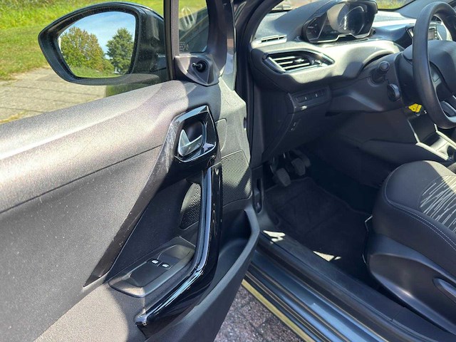 Xxxxpeugeot 208 1.2 puretech active, g-283-ft - afbeelding 14 van  15