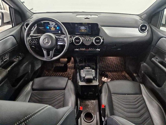 Xxxxxxmercedes-benz b-klasse 200d, p-381-rs - afbeelding 1 van  10