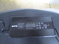 Yadea - bromscooter - m6l - e-scooter - afbeelding 4 van  12