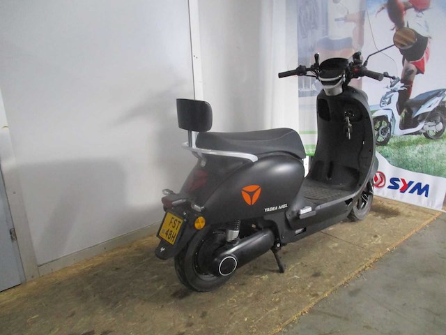 Yadea - bromscooter - m6l - e-scooter - afbeelding 10 van  12
