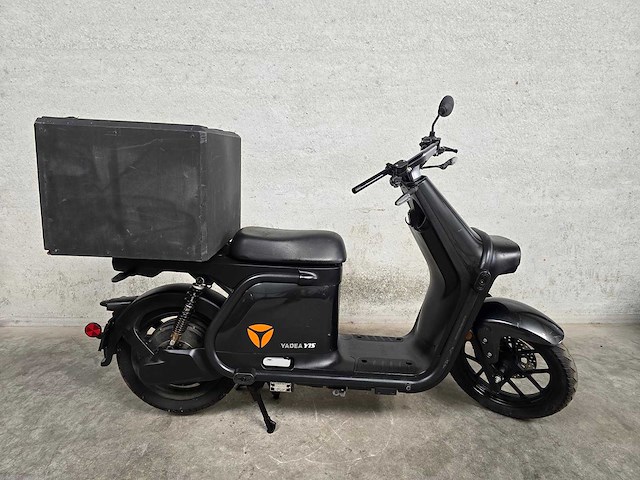 Yadea - bromscooter - y1s - brommer - afbeelding 4 van  8