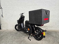 Yadea - bromscooter - y1s - brommer - afbeelding 4 van  5