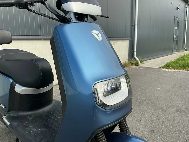 Yadea bromscooter e8s scooter - afbeelding 7 van  24