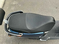 Yadea bromscooter e8s scooter - afbeelding 11 van  24