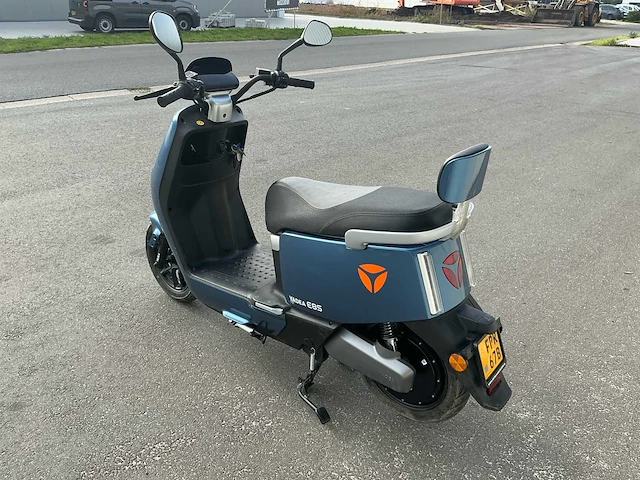 Yadea bromscooter e8s scooter - afbeelding 21 van  24
